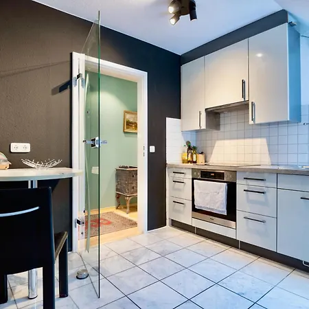 Altstadt Fuer 6 Personen Mit Stellplatz Apartamento Memmingen